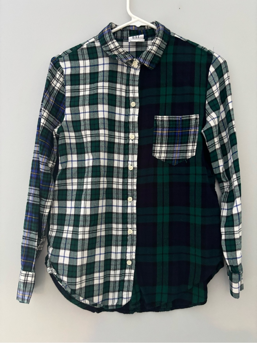 GAP Green and Black Plaid Mixed-Pattern Button-Down Shirt